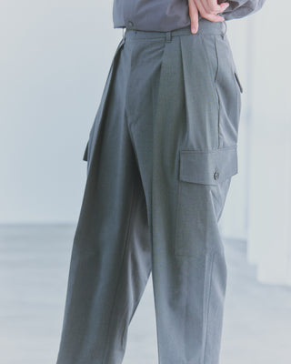 Two Tuck Draping Cargo Slacks / Polyester & Rayon Blend