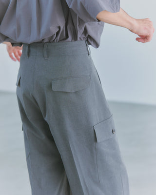 Two Tuck Draping Cargo Slacks / Polyester & Rayon Blend