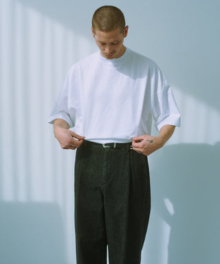 〈予約販売商品〉Oversize Mock Neck Tee
